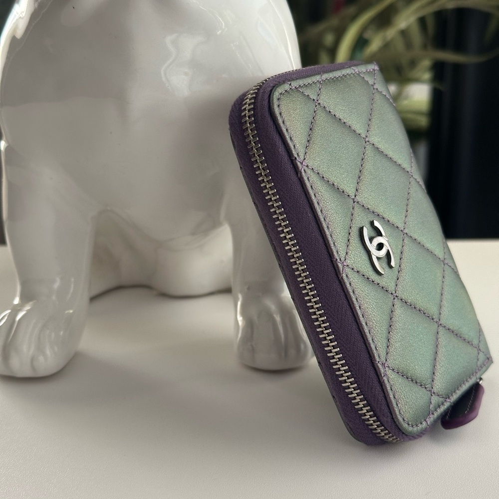Chanel Zippy Coin Purse - Picture 5 of 14